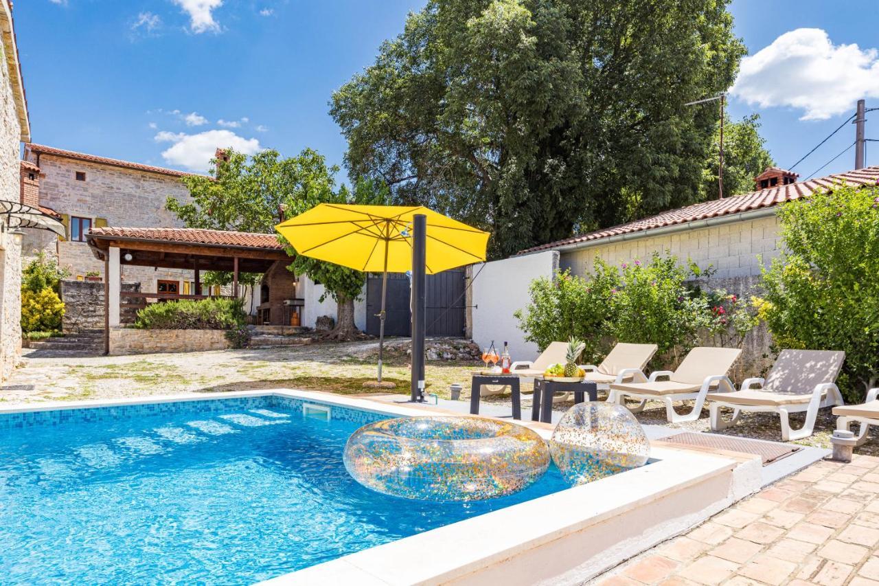 Villa Laura - Orihi Barban Exterior photo